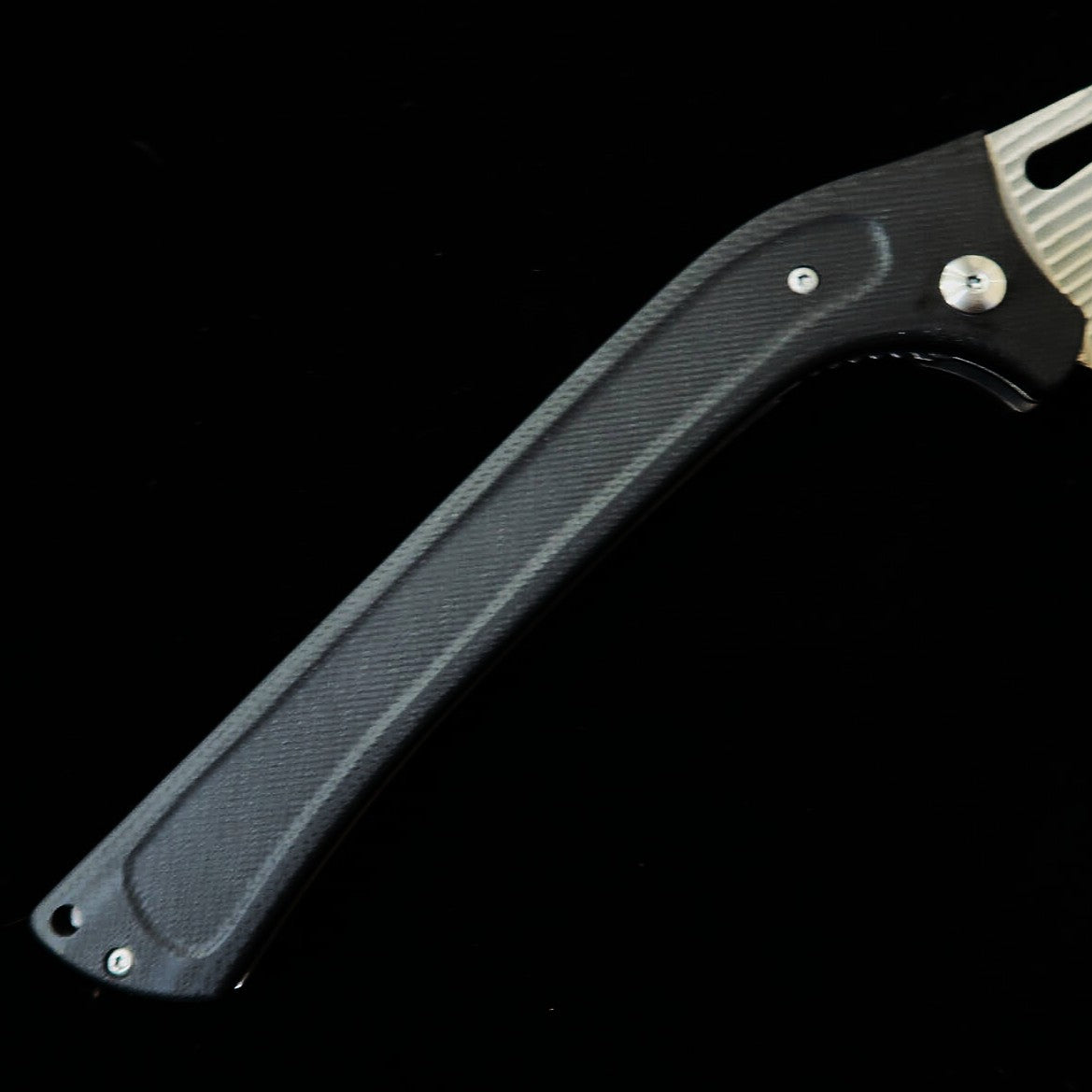 Santoku plegable SAJI TAKESHI SG2 Damasco teñido de negro (130 mm)