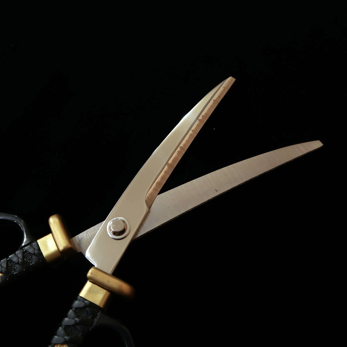 Nikken Cutlery Japanese Sword Scissors with Stand, Sanada Yukimura