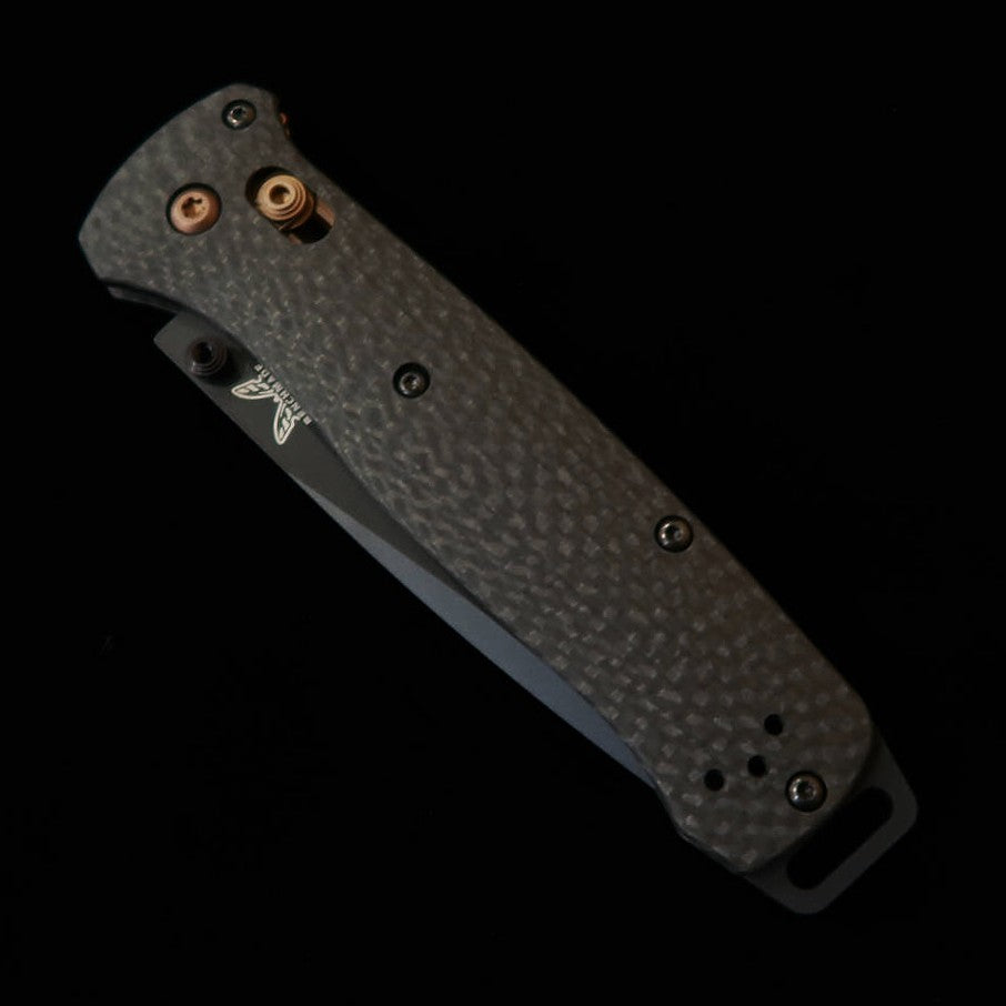 BENCHMADE Benchmade 537BK-10 Bailout – Manche en fibre de carbone (86 mm)