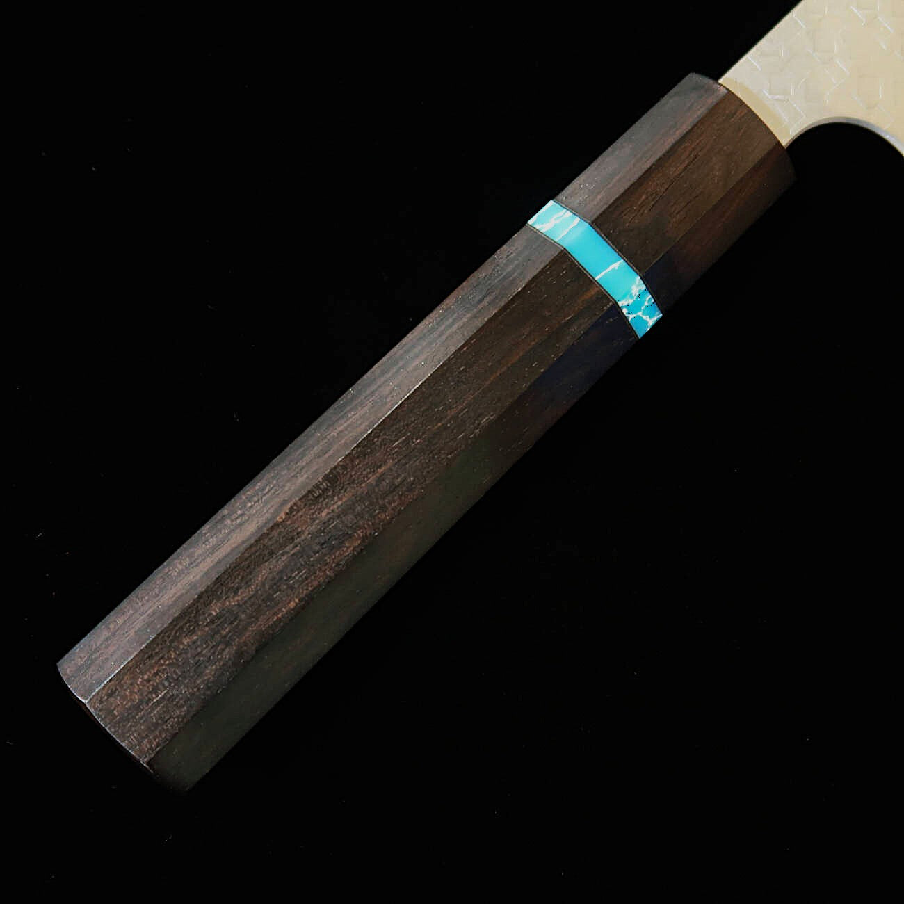 三浦MIURA 菜切 SG2 鎚目 黒檀ターコイズ八角柄（160mm） – 三浦刃物店
