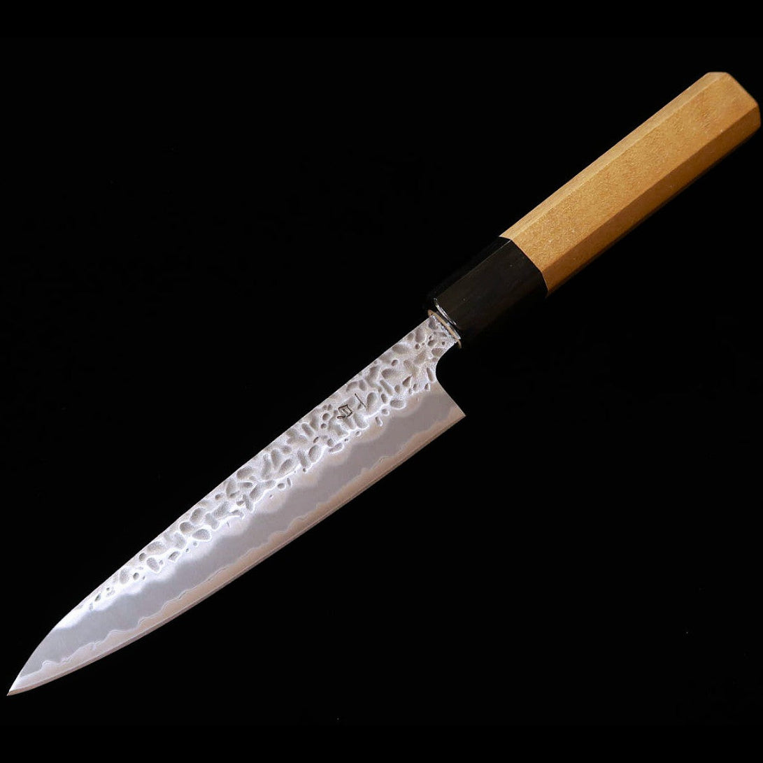 Petty MIURA Shirogami No.1 acabado mate y martillado, mango octogonal de magnolia y cuerno de búfalo (135mm)