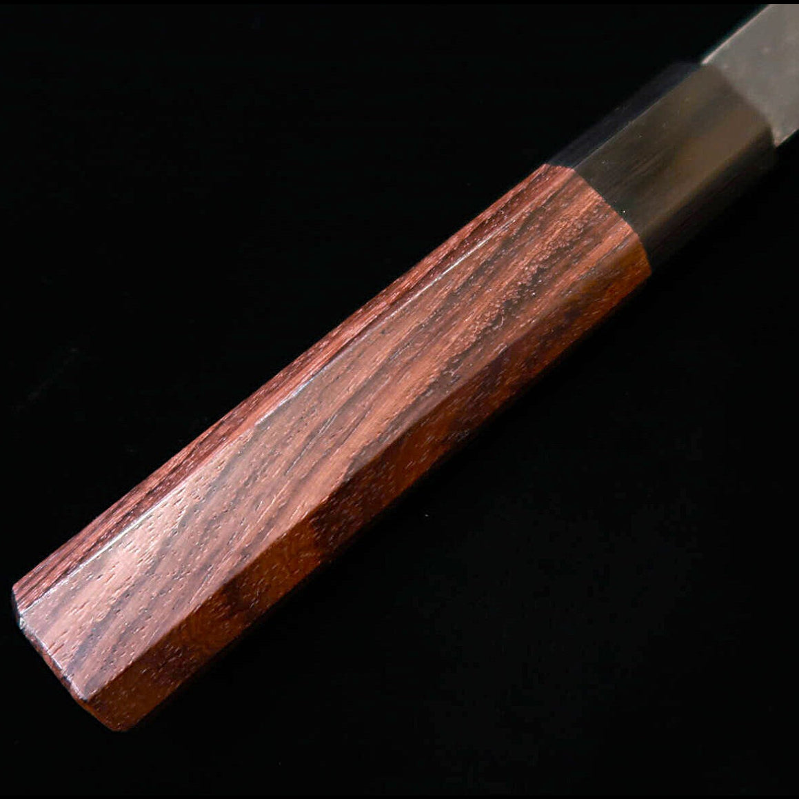 Couteau de chef (Gyuto) MIURA - Acier Aogami Super, Finition brute de forge (Kuro-uchi), Manche octogonal en palissandre violet (210 mm)
