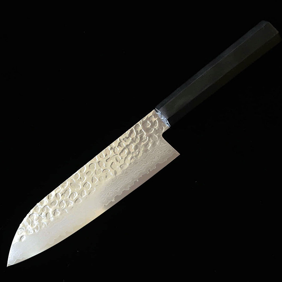 SUMIKAMA – Santoku en acier au molybdène, damas, manche en bois stratifié renforcé KURO KR-35017 (170 mm)