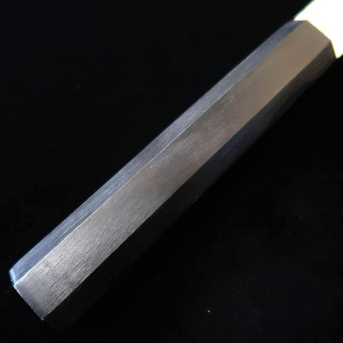 SUMIKAMA – Santoku en acier au molybdène, damas, manche en bois stratifié renforcé KURO KR-35017 (170 mm)