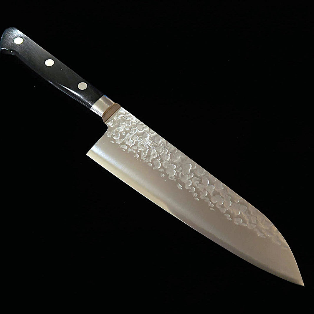 Miura MIURA santoku VG10, acabado martillado, mango de laminado negro (170 mm)