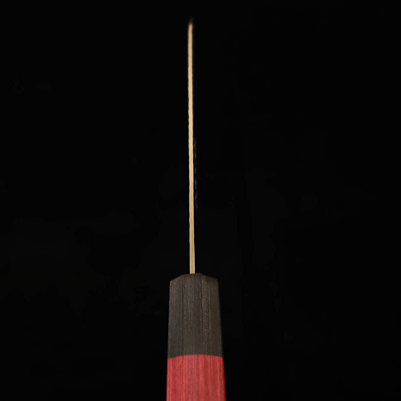 V.ROAD  濃州正恒作 Nosyu Masamune 三徳 VG10 鎚目 33層ダマスカス 積層強化柄 赤×黒（180mm）