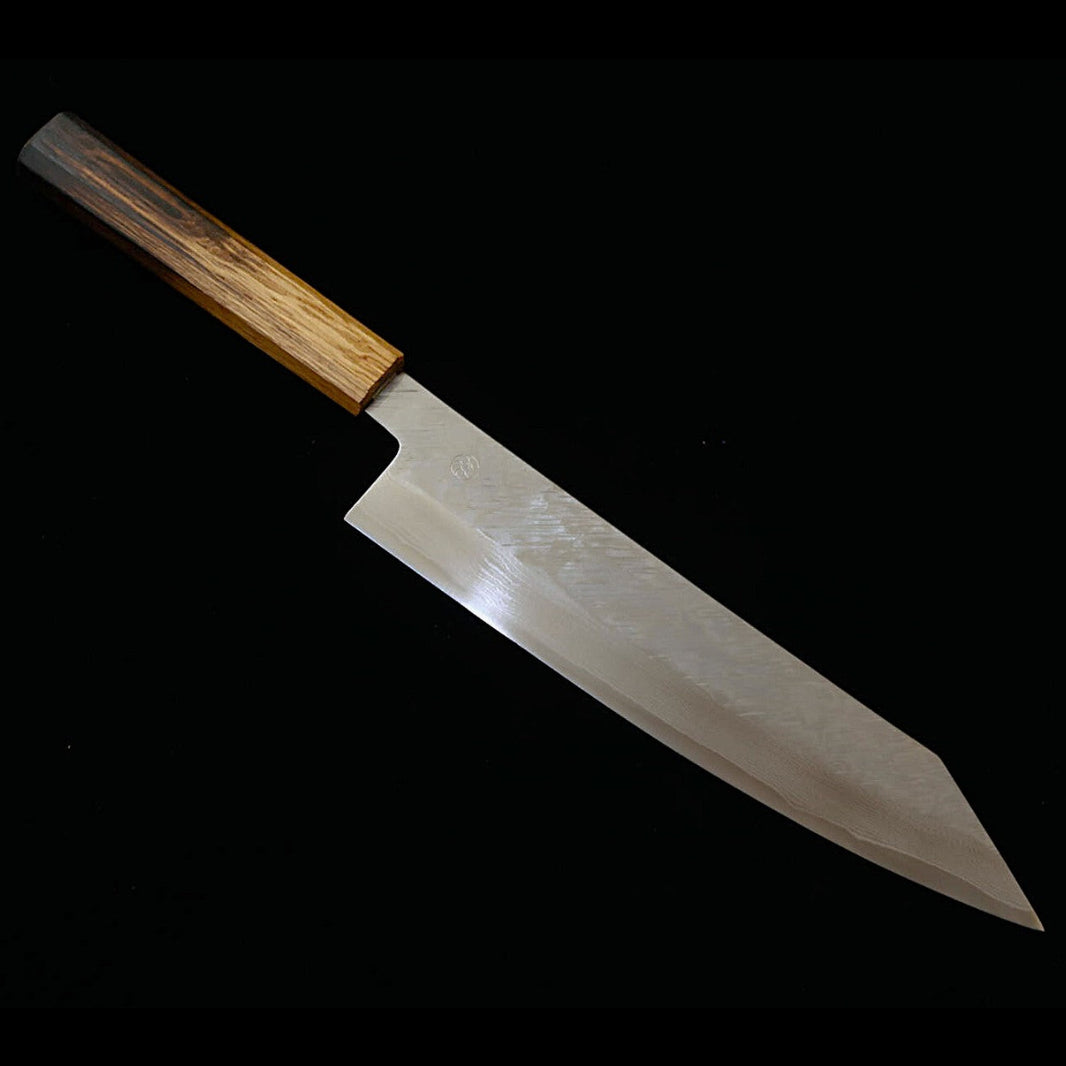 Miyazaki Kajiya MIYAZAKI KAJIYA ZA18 martelado Damasco Sub-zero – Tsubaki – kiritsuke gyuto – cabo em carvalho com laca queimada (240 mm)