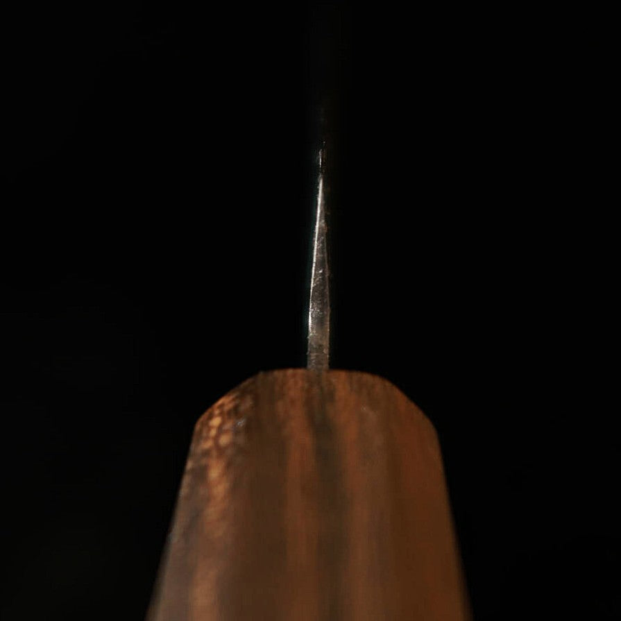 MIURA petty Kusanagi, Aogami n°1, sandwich inox, finition noire, manche SGW octogonal (150 mm)