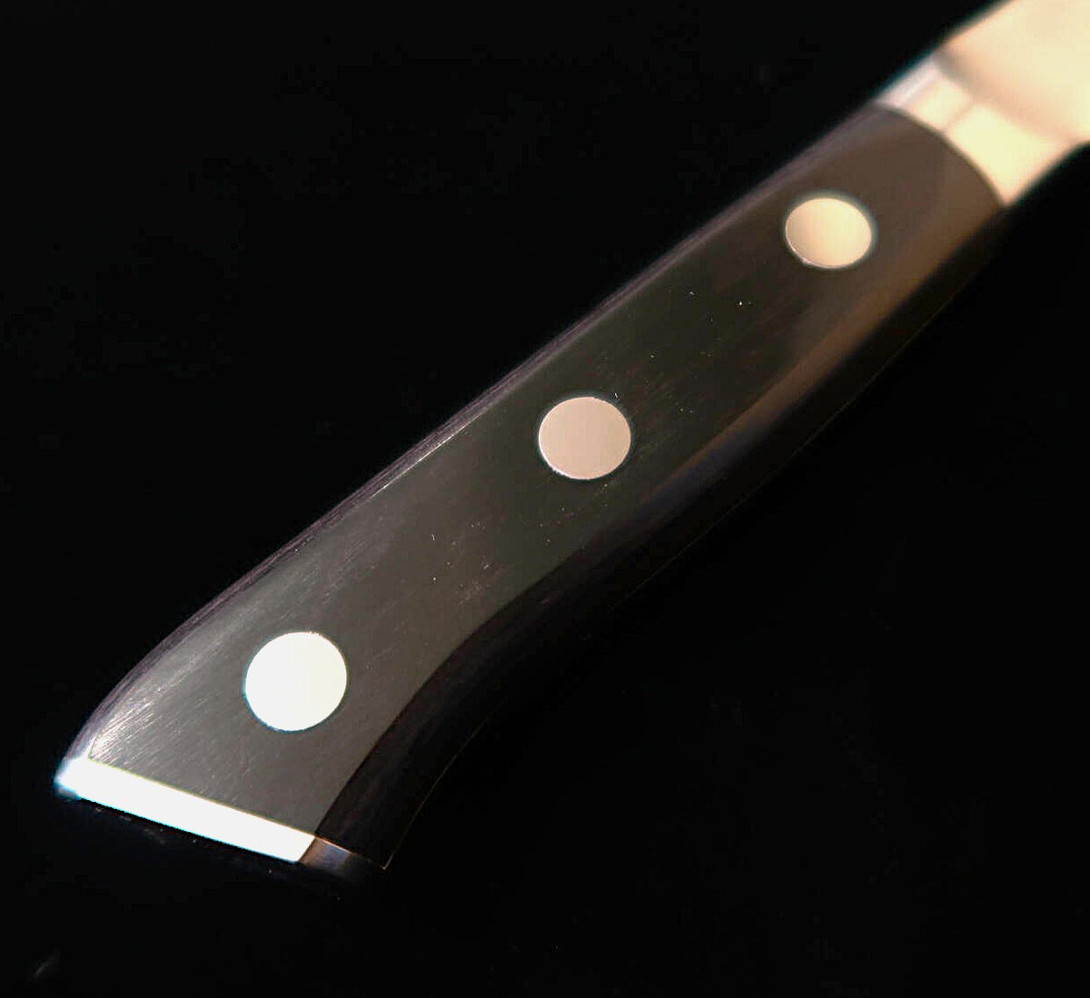 【Nuevo estándar】Mcusta Zanmai ZANMAI Classic 3 Damasco Santoku negro (180 mm)