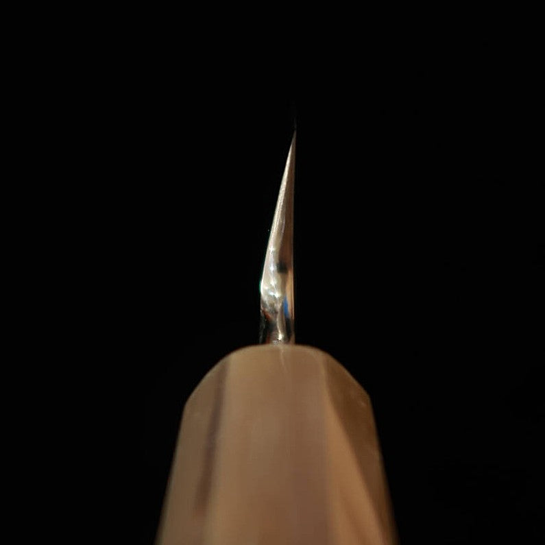 Kengata Yanagiba SUISIN, obra de Ikeda Yoshikazu, Shirogami nº 2, forjado integral, mango octogonal de ébano, funda de magnolia (300 mm)