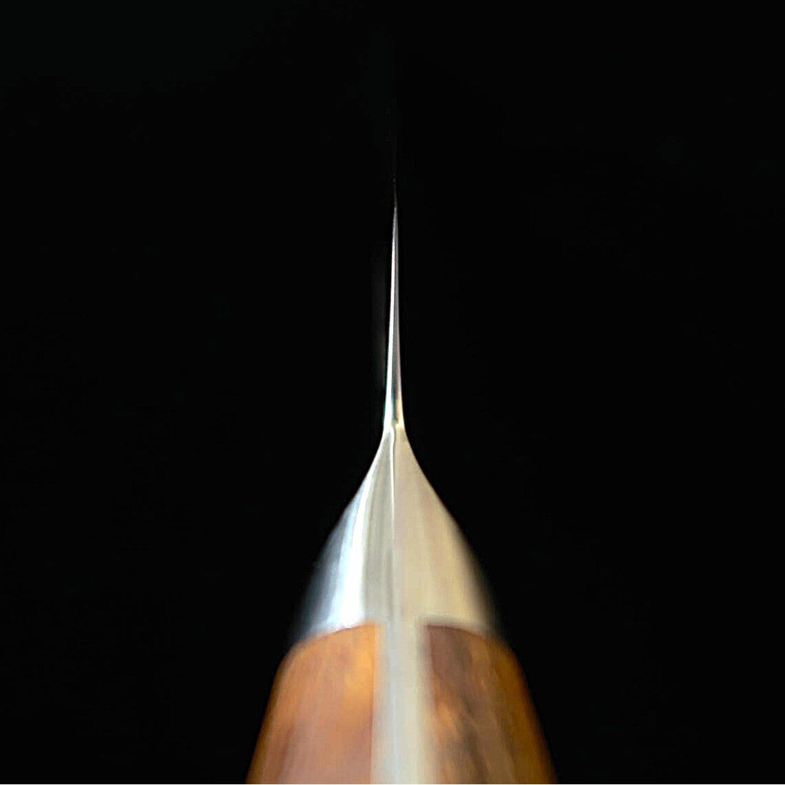 【Nouvelle référence】 Zanmai MCUSTA ZANMAI Classic 3 Damas, couteau à pain, manche en bois de fer (230 mm)