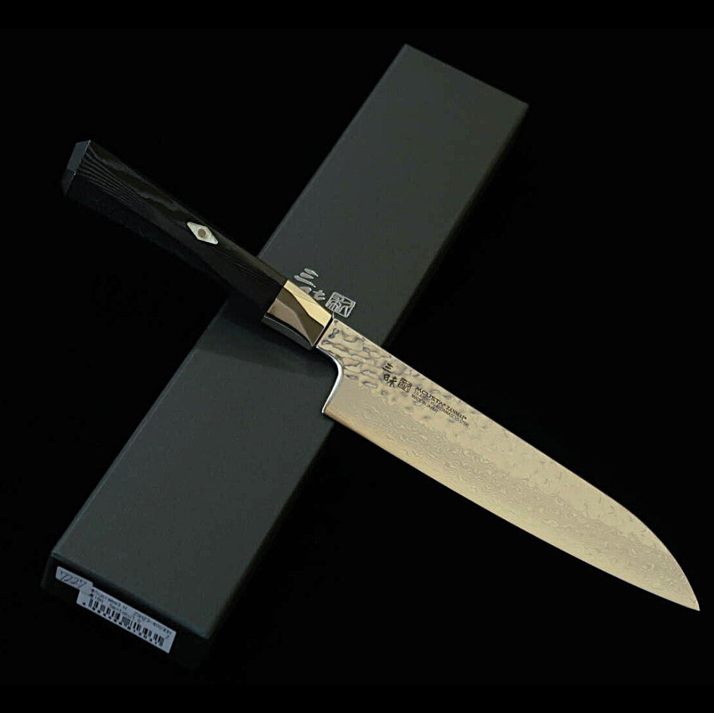 [Nouvelle référence] MCUSTA ZANMAI Supreme III – Santoku martelé, noir (180 mm)