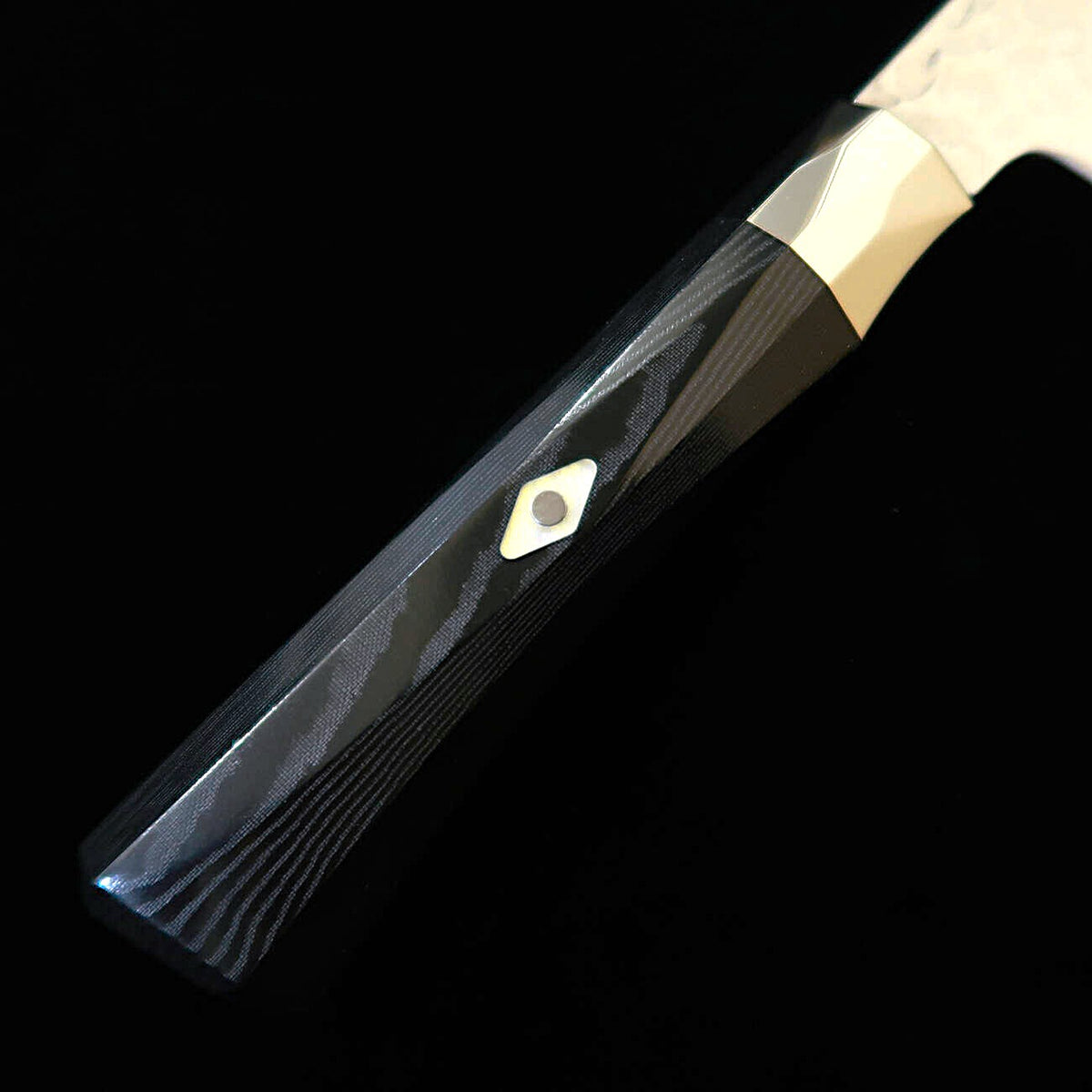 [Novo padrão] MCUSTA ZANMAI Supreme III martelado gyuto preto (180–240 mm)