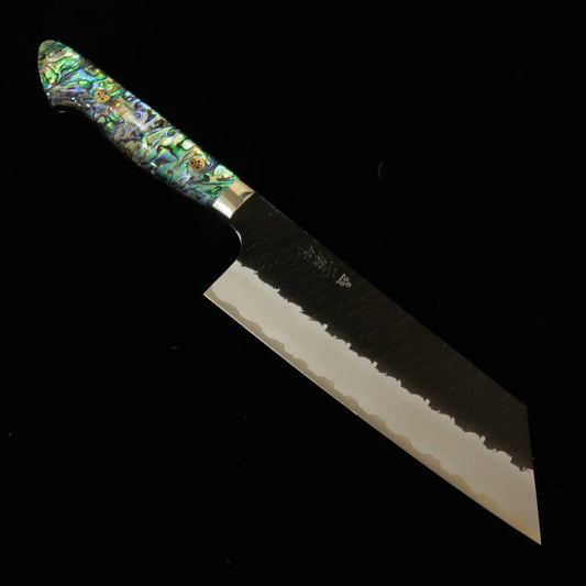 二唐刃物鍛錬所NIGARA  切付菜切 SG2 黒打 槌目 螺鈿柄（ 180mm）