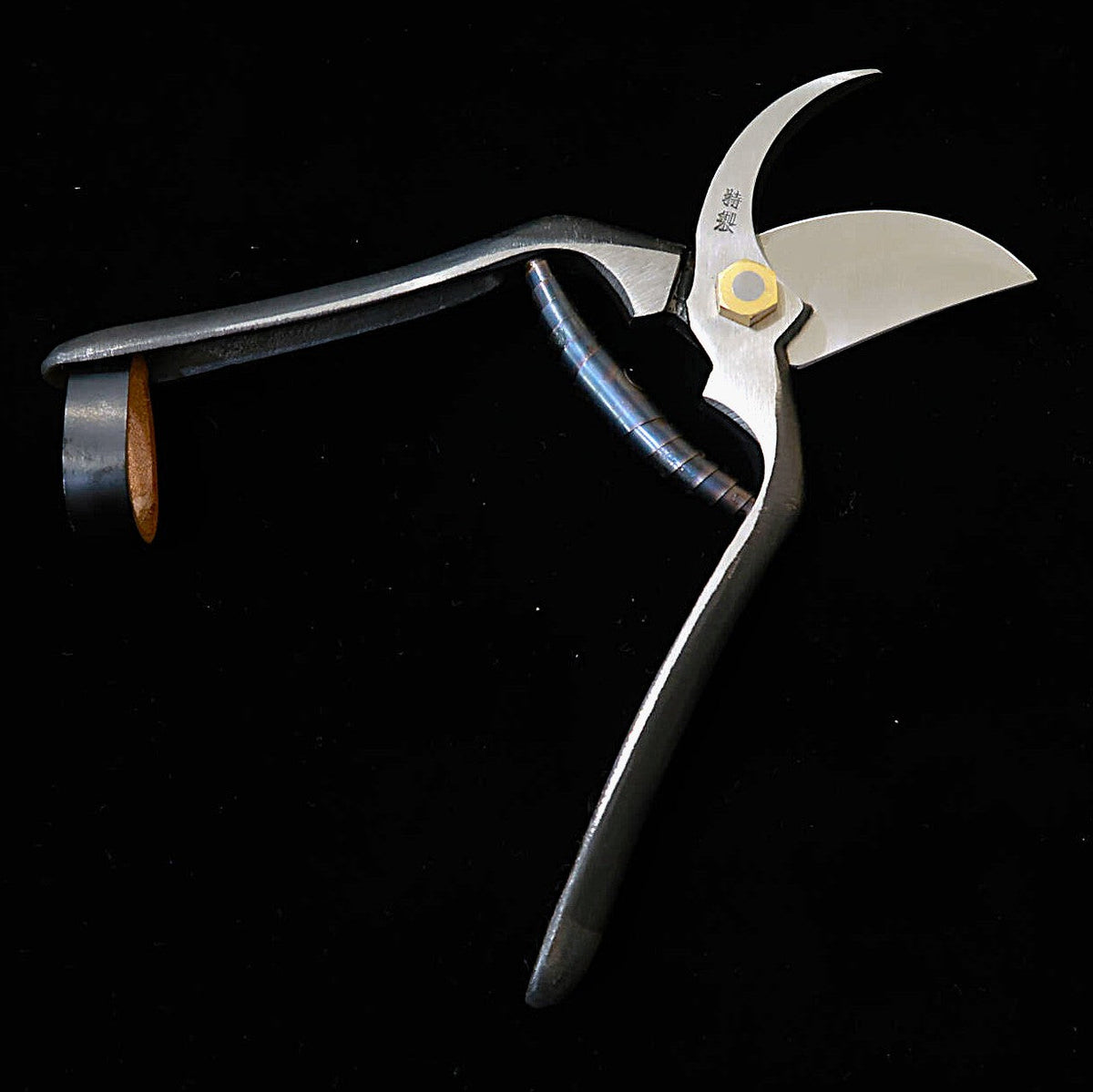 Abukumagawa Type-B Pruning Shears with Leather Strap (180/200mm)