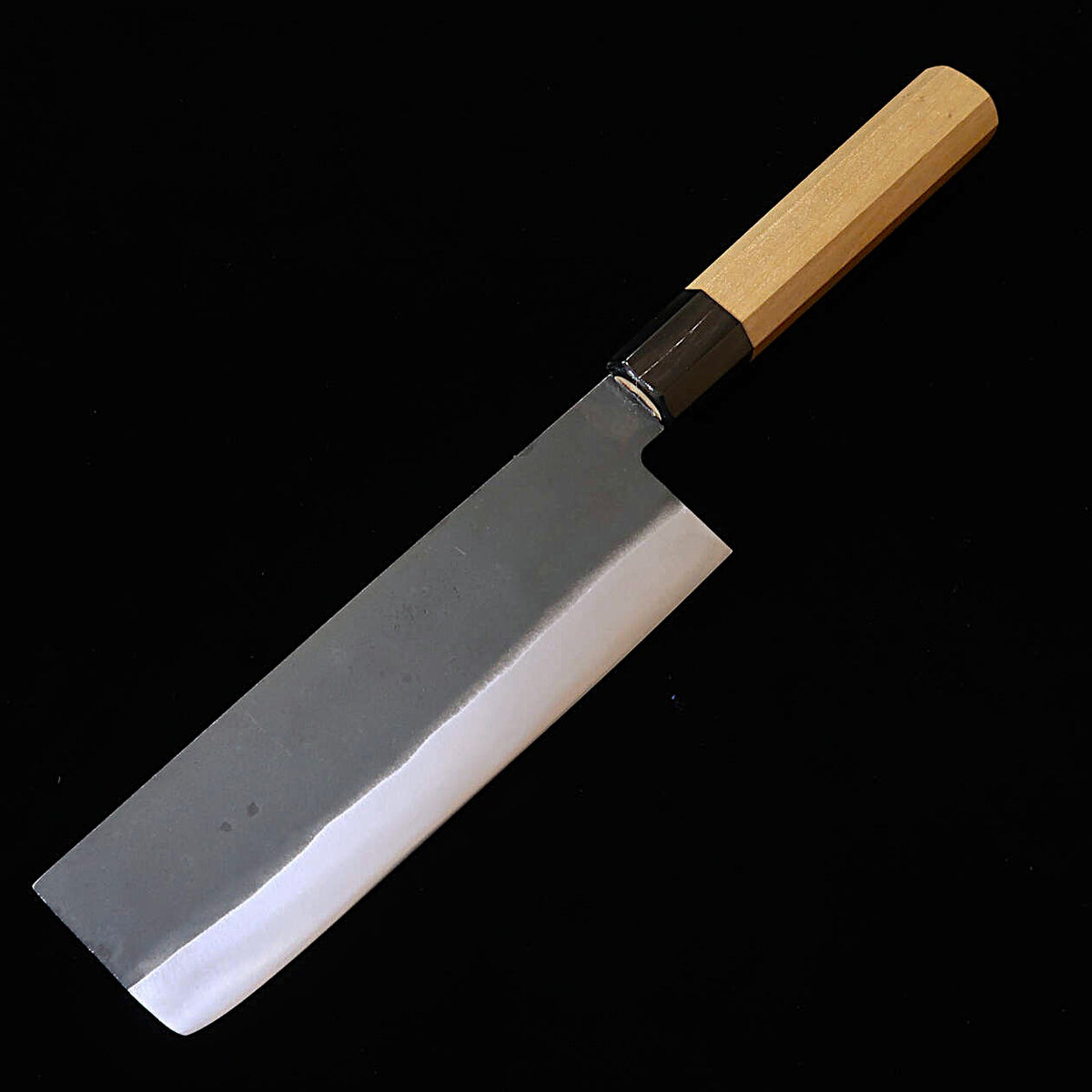 三浦MIURA 菜切 白紙二号 黒打ち 水牛朴八角柄（165mm）
