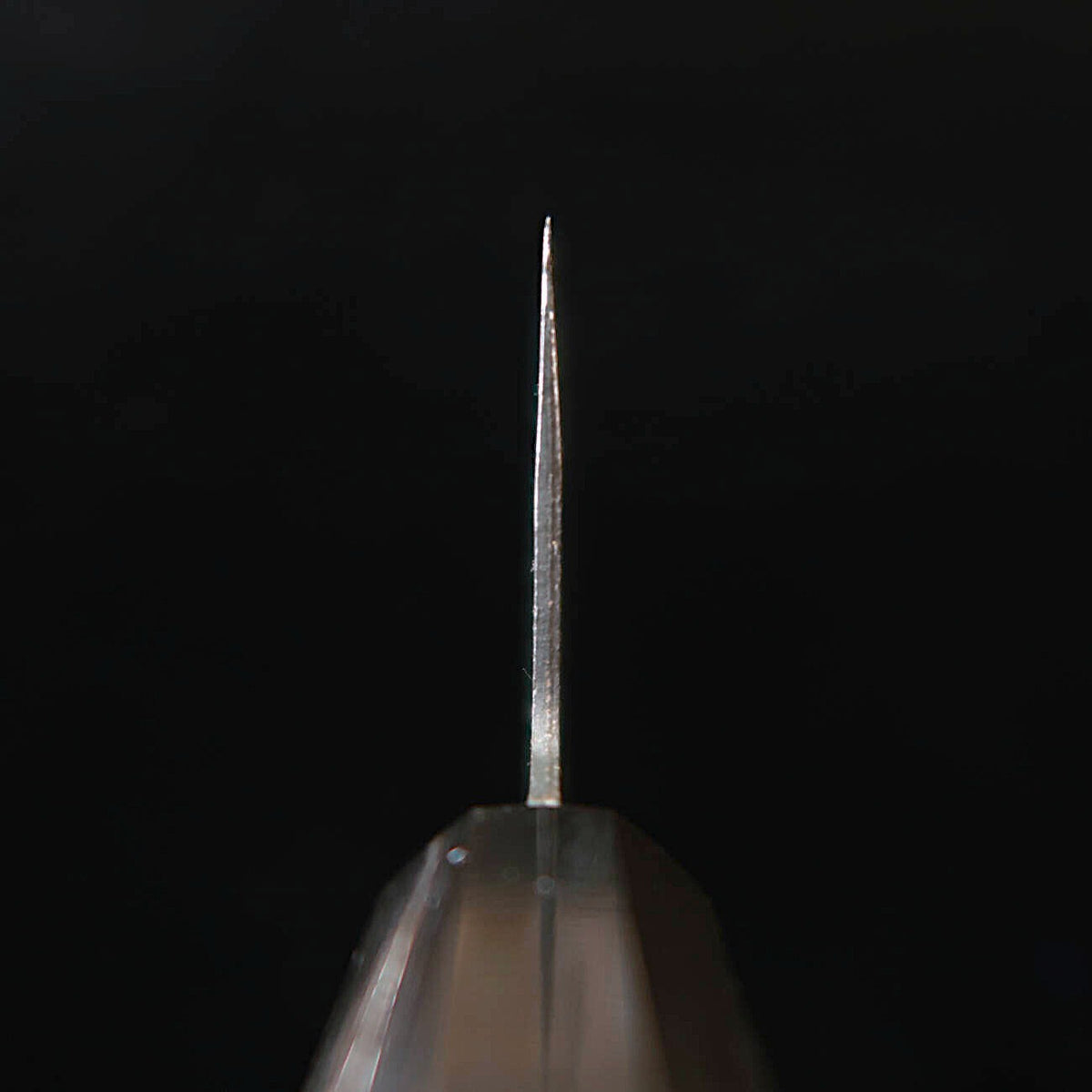 三浦MIURA 菜切 白紙二号 黒打ち 水牛朴八角柄（165mm）