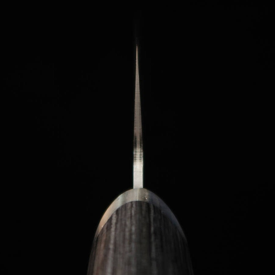 Kiritsuke MIURA acero inoxidable martillado, mango de madera laminada color carbón (165mm)