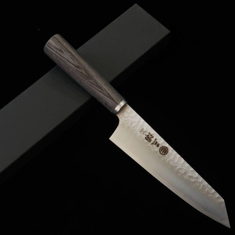 Kiritsuke MIURA acero inoxidable martillado, mango de madera laminada color carbón (165mm)