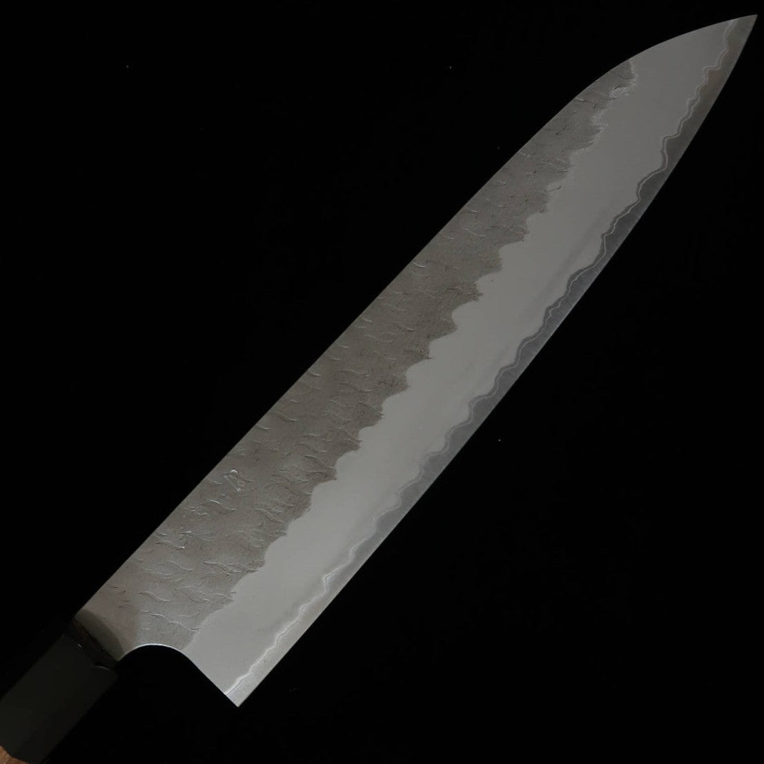 二唐刃物鍛造所NIGARA 青紙スーパー 磨き槌目 牛刀 チーク八角柄 （210/240mm）