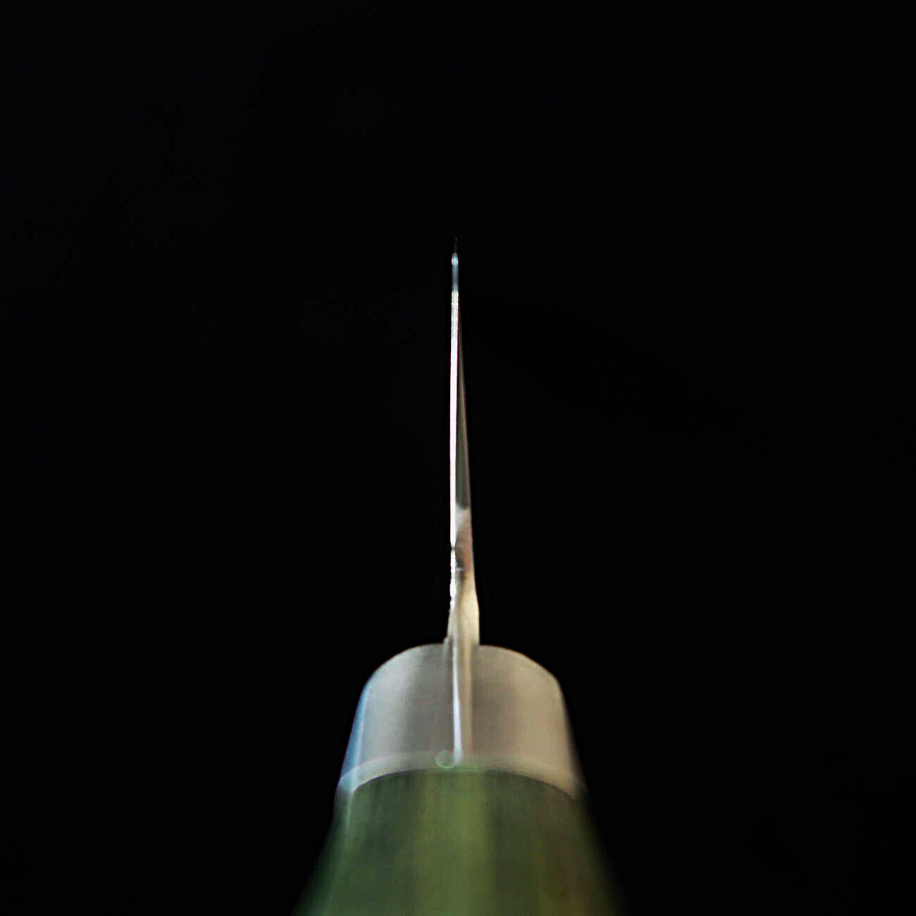 石鎚ISHIDUCHI　三徳　VG10　鎚目　67層ダマスカス　緑ハンドル（180ｍｍ）