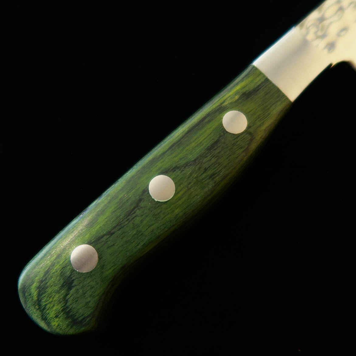 ISHIDUCHI Petty VG10 Hammered Damascus 67 Layers Green Handle (135mm)