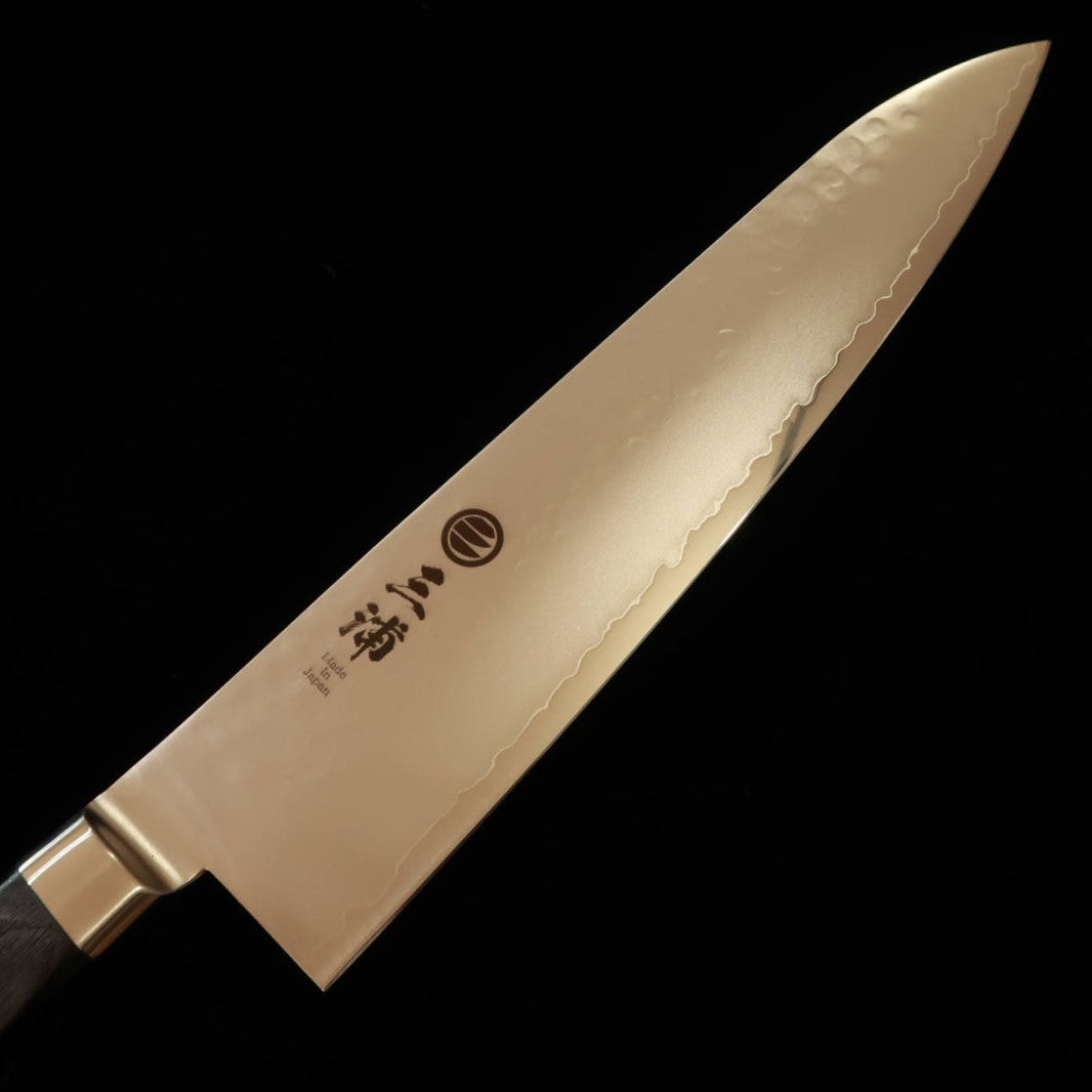 Miura MIURA Gyuto VG10 Or, martelé, manche en contreplaqué noir (210 mm)