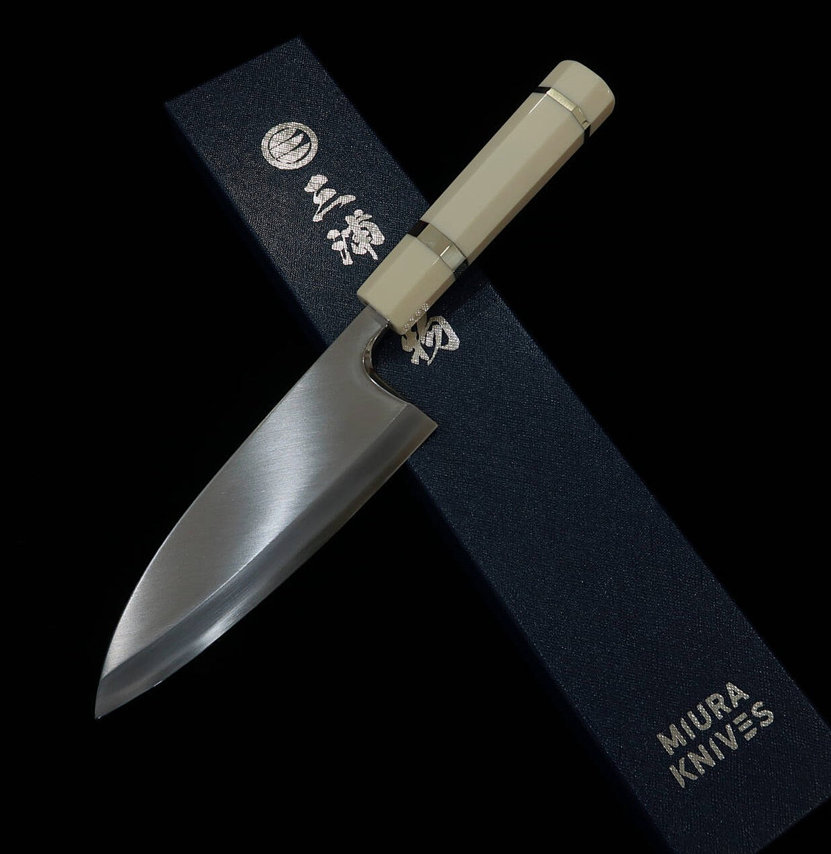 三浦MIURA 出刃 左利き用 銀紙三号 木砥仕上げ コーリアン柄（165mm）