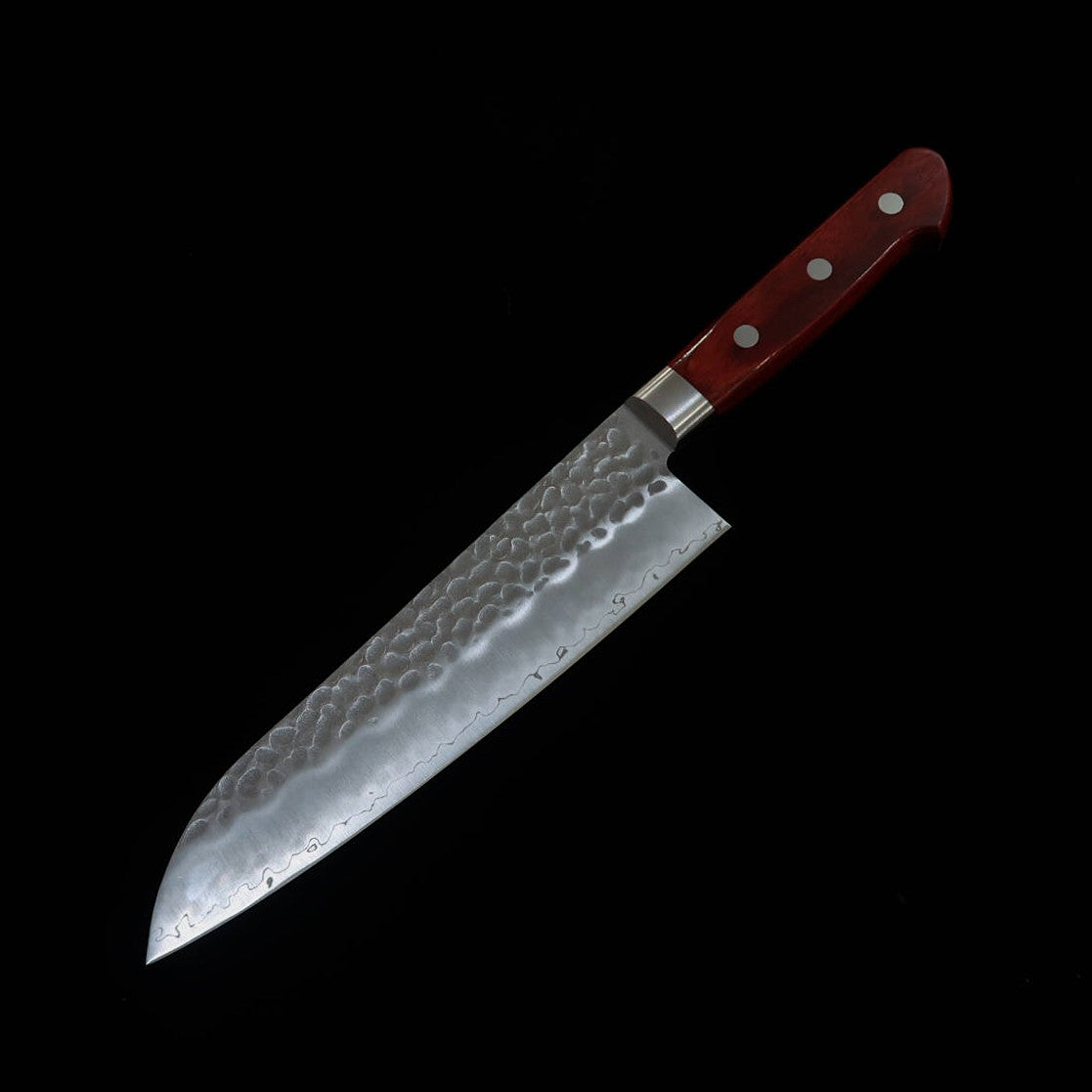 MIURA Santoku AUS8 Padrão martelado Cabo laminado vermelho (180mm)