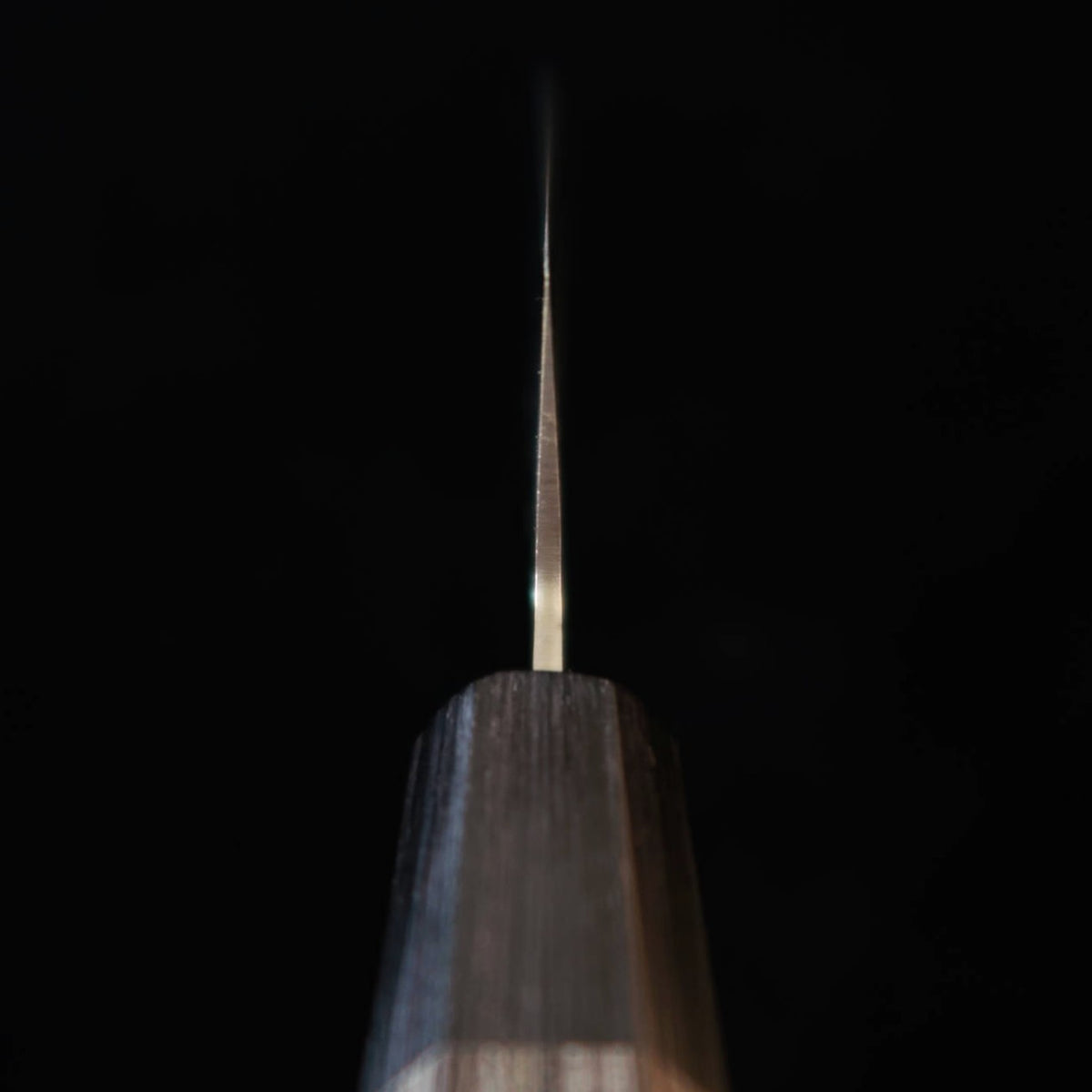 HIGUCHI Higuchi Santoku VG10 Damasco de 8 capas acabado Nashiji mango laminado gris (180 mm)