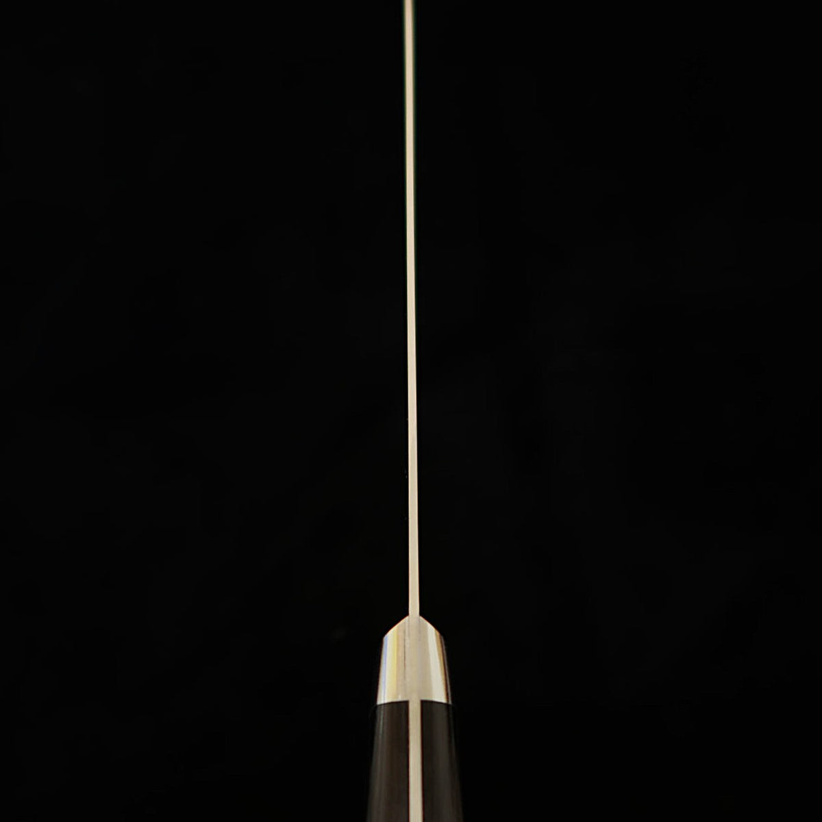 MIURA Miura, gyuto VG10 pulido, mango de laminado negro (210 mm)
