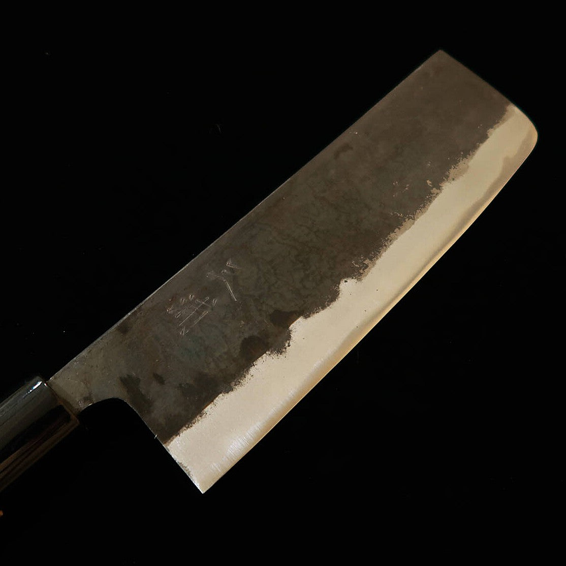 三浦MIURA 鍛造菜切 白紙二号 黒打ち プラ朴栗型柄（170mm）