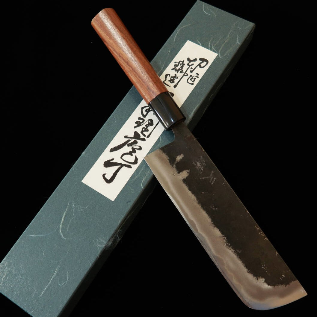 Miura MIURA Nakiri tipo naginata Shirogami nº2, acabamento negro forjado, cabo formato castanha em nogueira (175 mm)