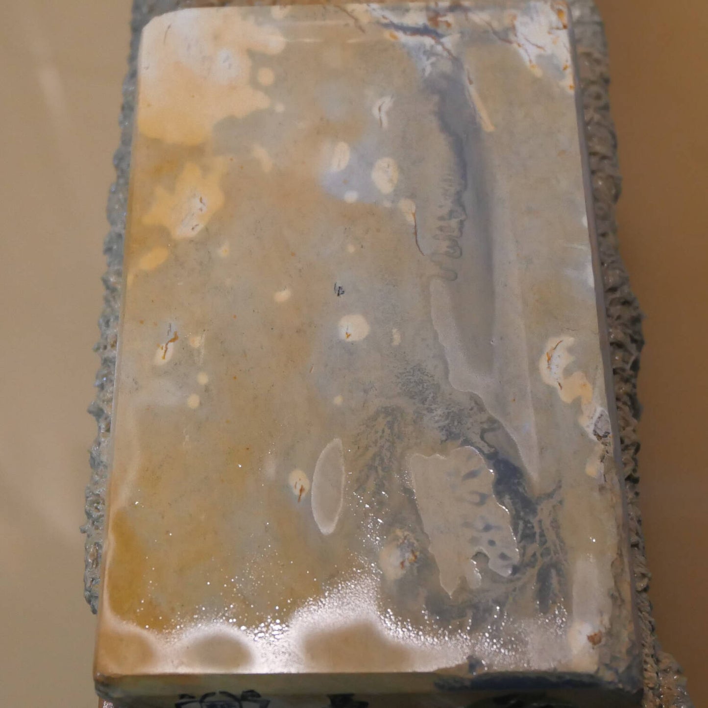 Pierre à aiguiser naturelle Umajimayama modèle cuir nid B 75×132×26mm