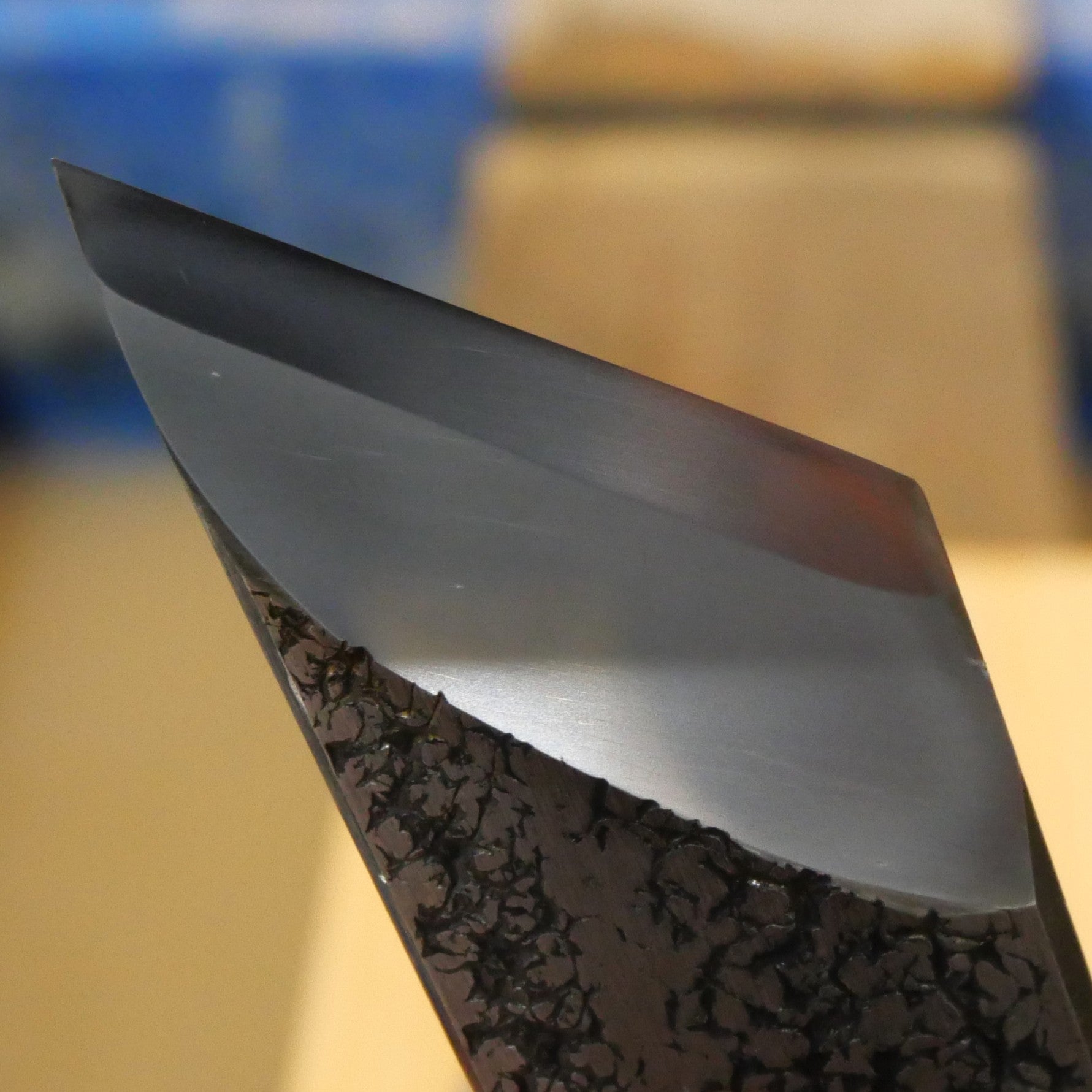 週末セール 中山 浅黄 環巻 天然砥石 中山浅黄 レザー型コッパ 台付き（48×133×22mm） – 三浦刃物