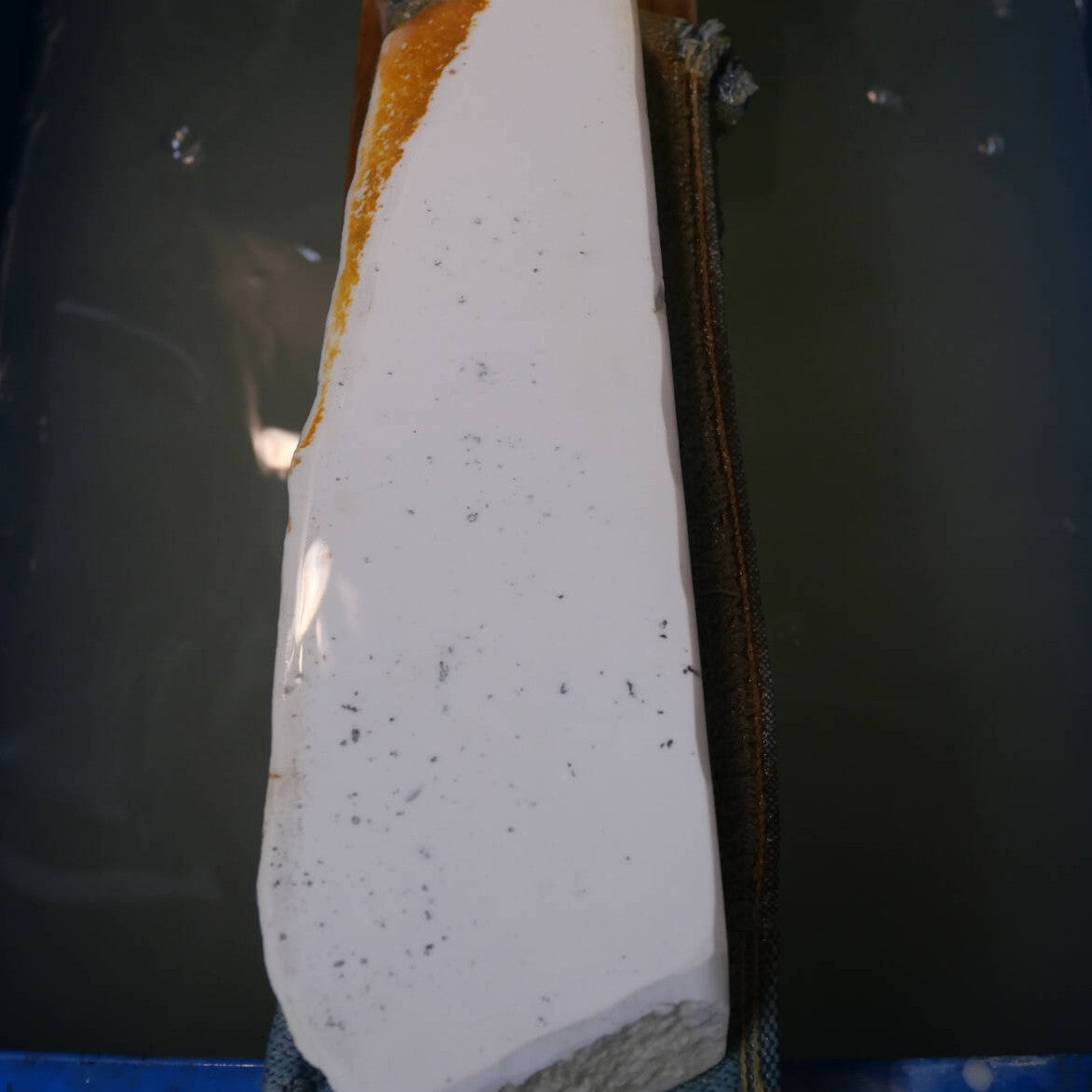 Miotsukushihime – Pierre naturelle Iyomoto M30 « Shiroto », 74 × 254 × 28 mm