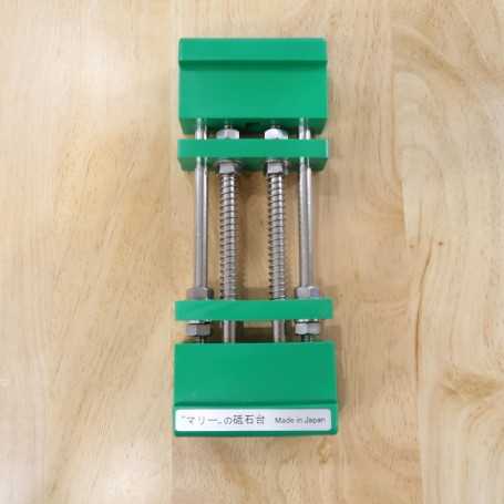 Soporte para piedra de afilar de Marie 3 Giken verde