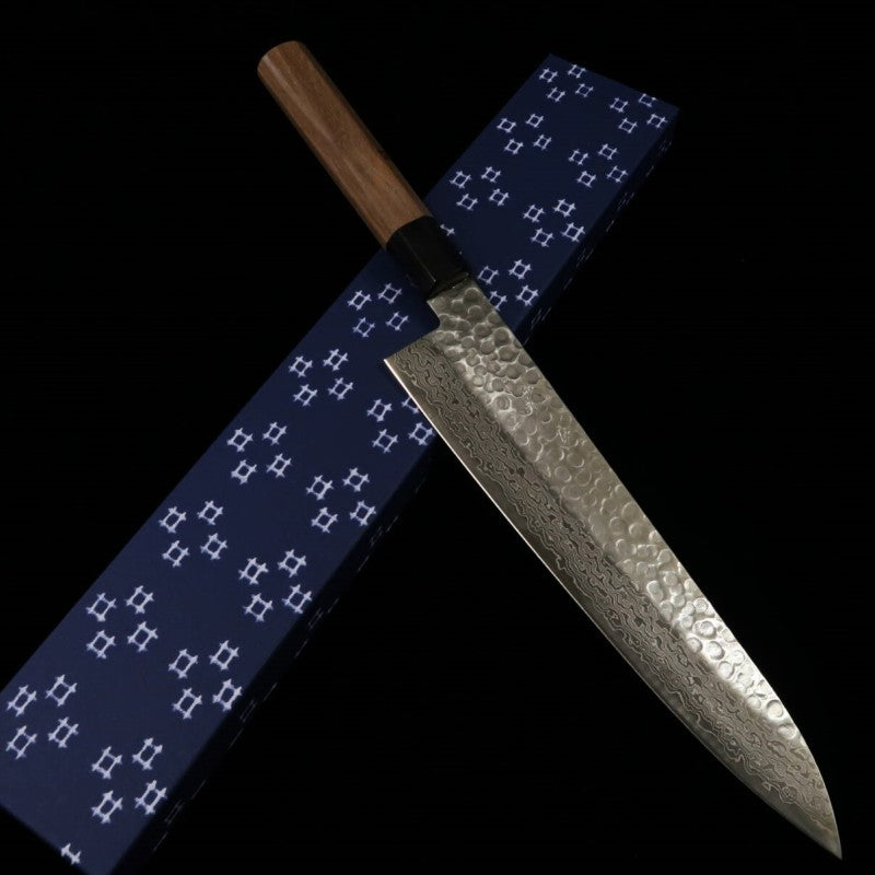 三浦 MIURA 牛刀 AUS10 鎚目 ダマスカス ウォルナット柄 （240mm）