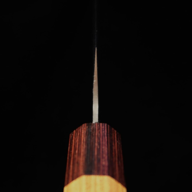 Miura Gyuto AUS10 martelé damas manche octogonal en zelkova (210 mm)