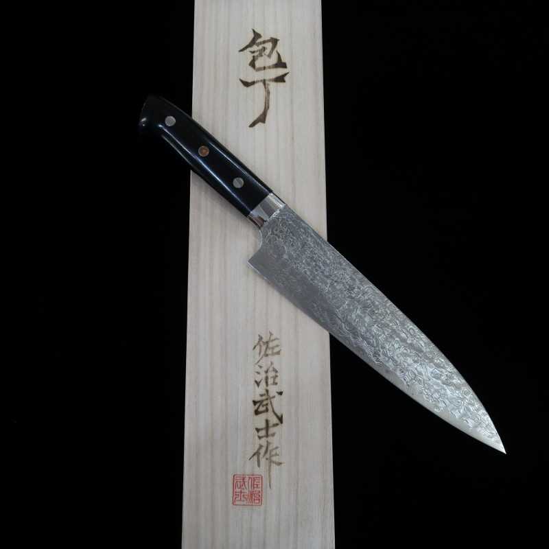 Gyuto Takeshi Saji R2 com acabamento diamante e cabo de micarta preto (210mm)