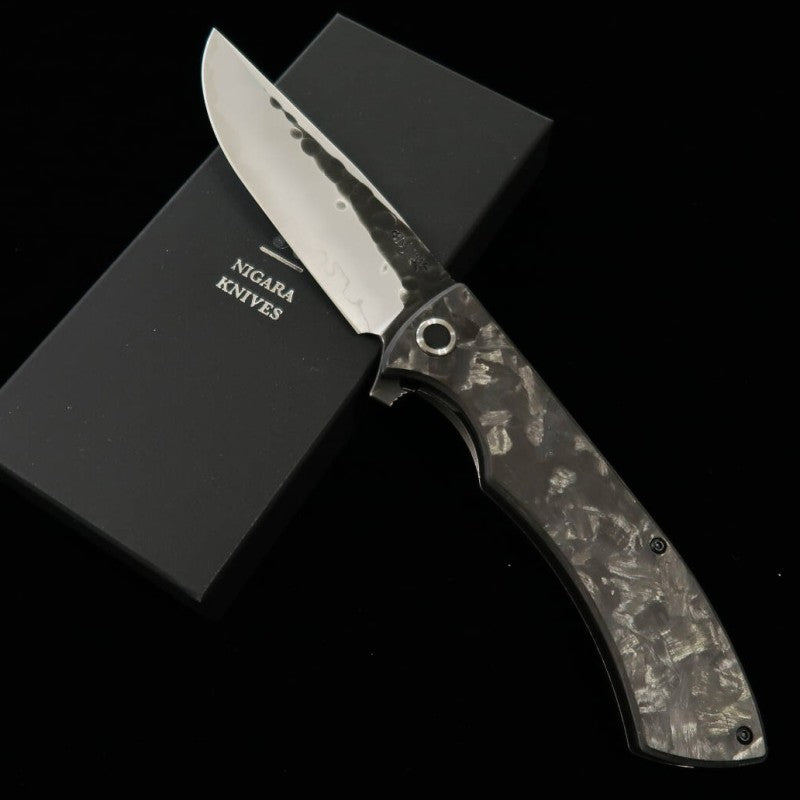 NIGARA Futakara cuchillo plegable SG2 con mango de fibra de carbono (97 mm)
