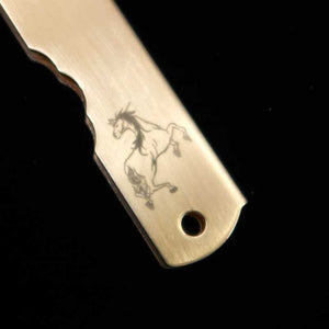 Cuchillo plegable HIGONOKAMI Aogami con núcleo de acero y mango de latón, serie del zodiaco - Caballo - (73mm)