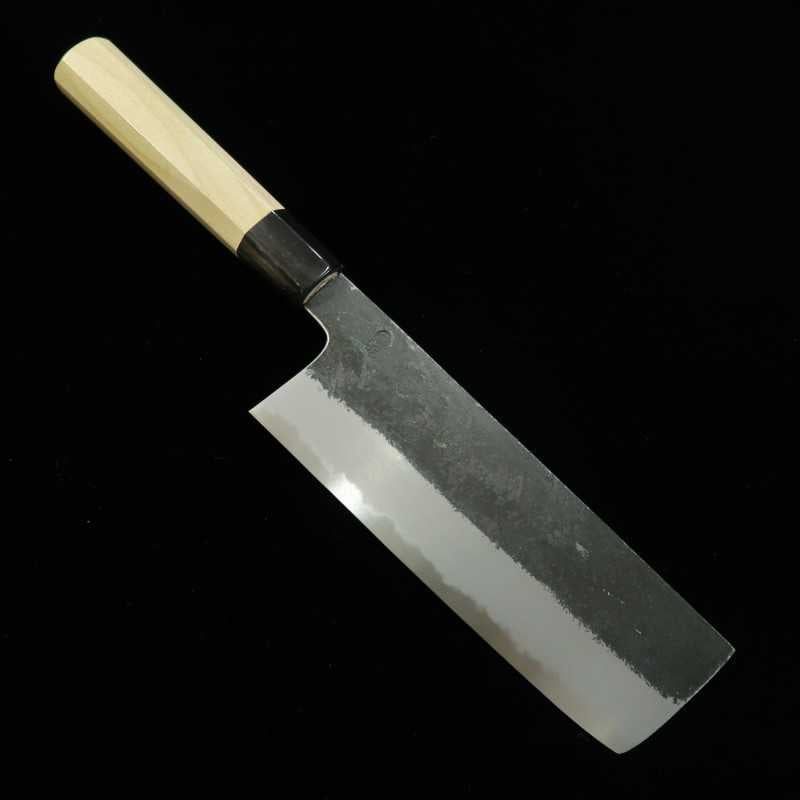 Sakai Kikumori Kikuzuki Kuro Nakiri Shirogami Nº 2 acabamento kurouchi cabo octogonal em magnólia e chifre de búfalo (180mm)