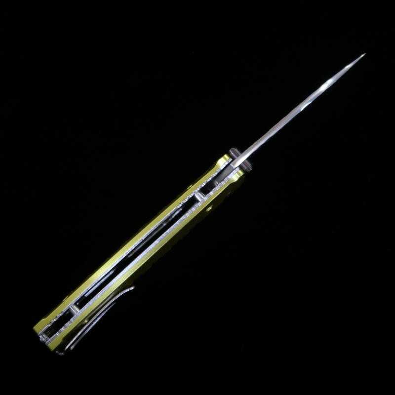 Navaja plegable MCUSTA VG-10 Fusion, acero inoxidable, damasco acabado martillado MC-0164D Amarillo (85mm)