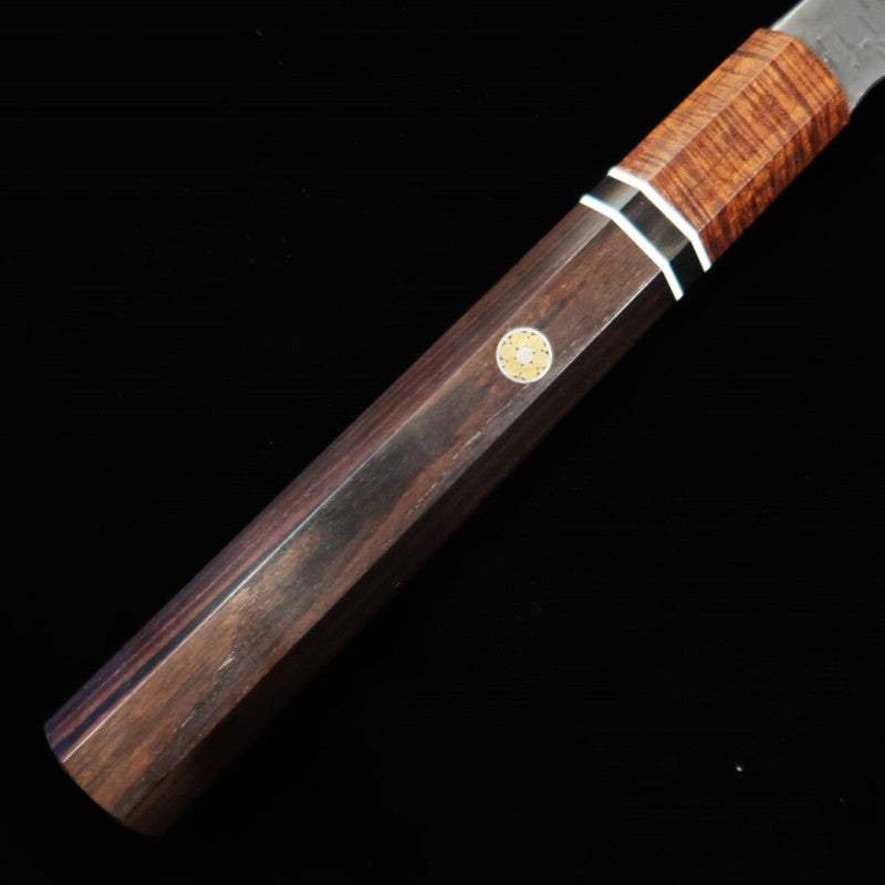 NIGARA Nitō Hamono Forging  Sujihiki de punta redondeada kuro-uchi martillado damasco mango octogonal de ébano (450 mm)