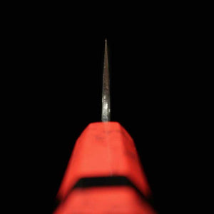 KISUKE [ENN] Manaka Hamono Tanrenjo sujihiki Aogami nº1 acabado negro martillado damasco hon-kasumi, mango personalizado rojo (270 mm)