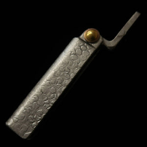 冨田作 肥後小刀 極軟鉄鍛造 鎚目乱刀 ナイフ型 小サイズ 桐箱入り (42mm)