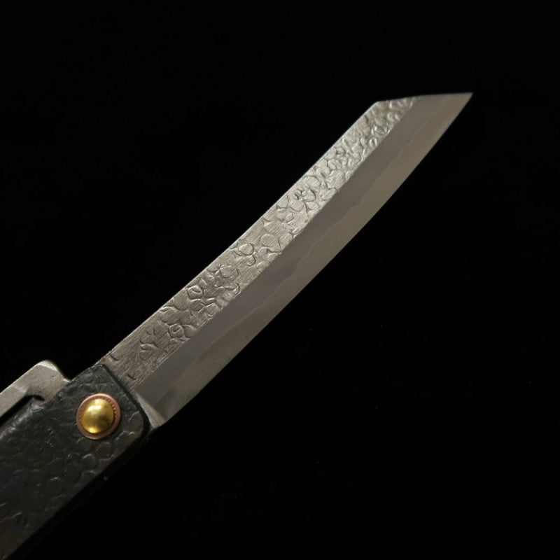 Obra de Tomita Cuchillo Higo hoja de hierro forjado extra grande tipo espada martillada acabado negro con caja de kiri y bolsa de almacenamiento (95 mm)