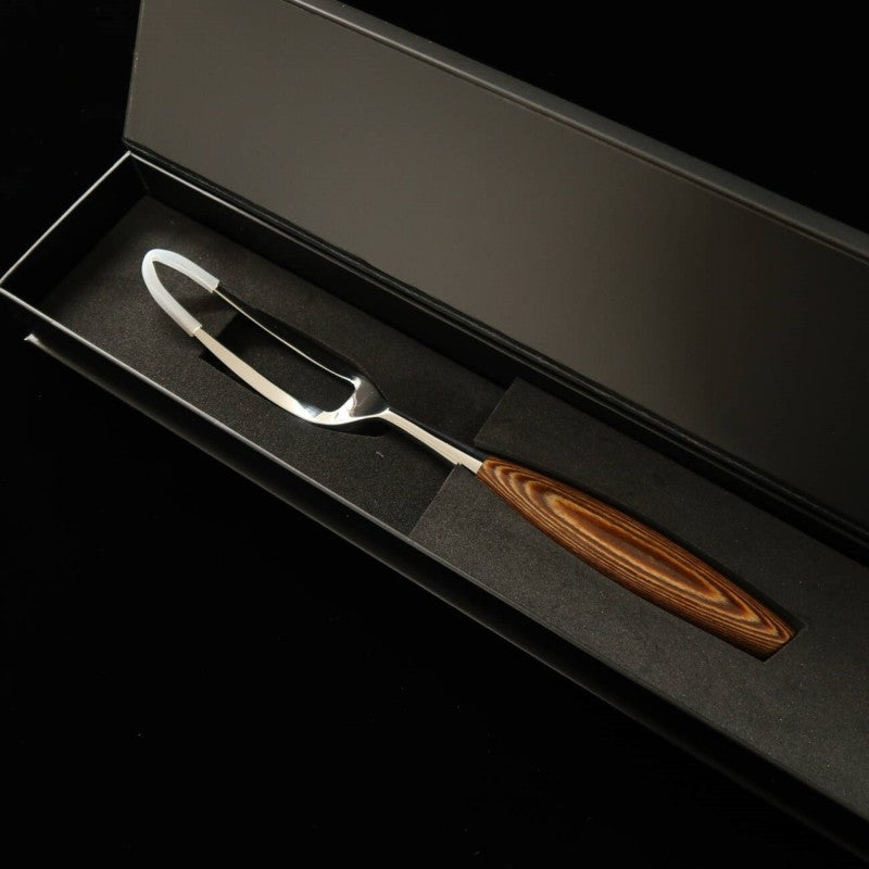 NAGOMI Carving Fork (Brown)